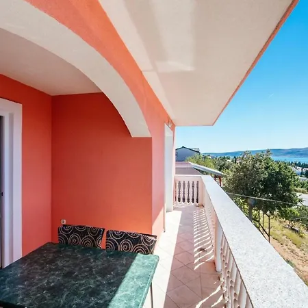 Gemuetliches Mit Meerblick Vom Privaten Balkon